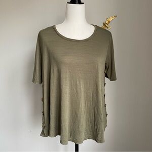 Kim & Cami Olive Short Sleeve Side-Button Tee